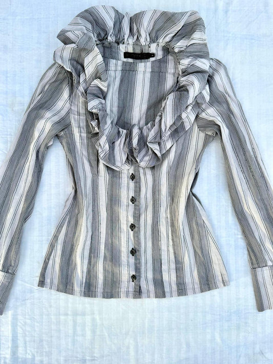 Vintage Ruffle Collar Button-Up Top
