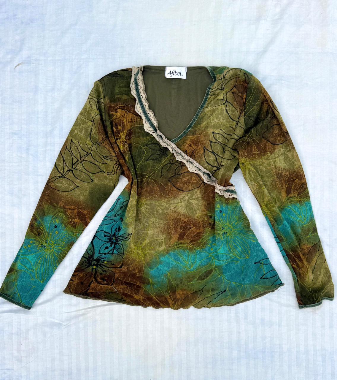 Vintage earth tone top