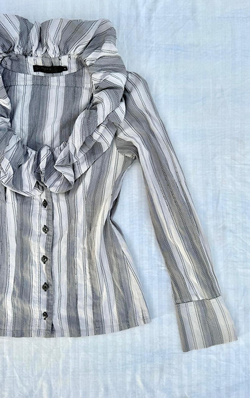 Vintage Ruffle Collar Button-Up Top