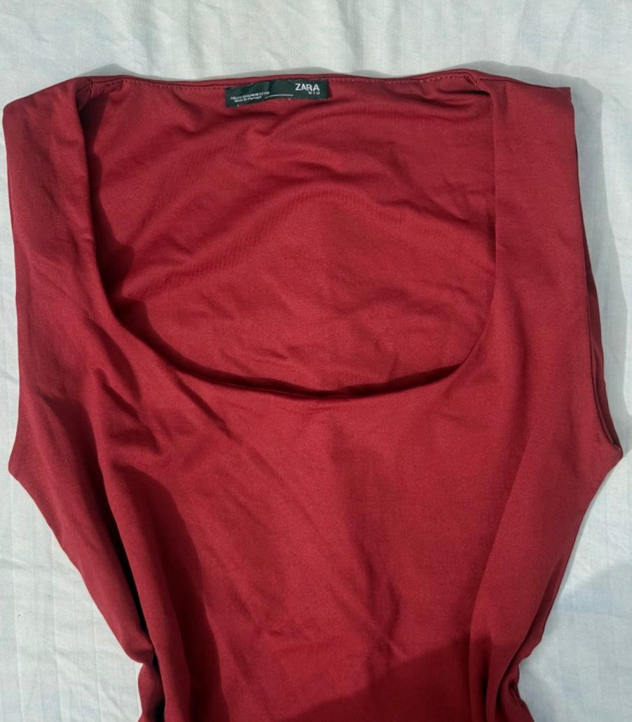 Zara Red Sleeveless Fitted Square Neck Top